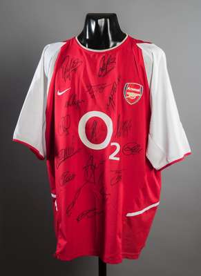 Arsenal replica jersey signed by 16 'invincibles' from the 2003-04 season, Reyes, Parlour, Ljunberg, Wenger, Keown, Pires, Cole, Henry, Edu, Vieira, C