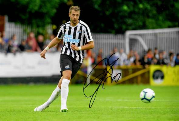 Newcastle United FC Collection of signed photographs