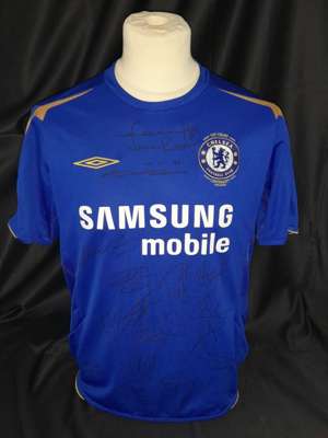 Chelsea squad signed shirt Umbro Chelsea 2005-06 Premier League winners centenary embroidered commemorative jersey, 
 signed by 17, Frank Lampard, Joh