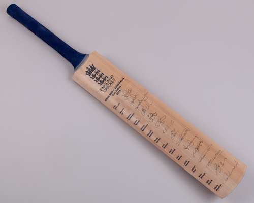 England v. Australia The Ashes 2019 autographed New Balance cricket bat