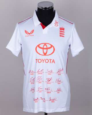 England v. New Zealand Red For Ruth 2026 squad signed short-sleeved shirt