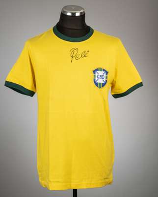 Pele signed yellow Brazil retro jersey, 
 Re-Take, short-sleeved with national emblem, signed in black marker pen on front, size M, with Sporting Memo