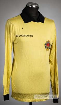 Yellow & black Yugoslavia no.1 goalkeeper's jersey,
 Le Coq Sportif, long-sleeved, with embroidered national emblem, reverse numbered 1

 The neck lab
