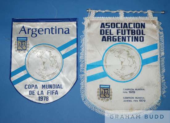 Argentina 1978 FIFA World Cup official pennant shield shaped and printed Argentina