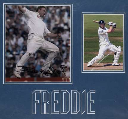 ANDREW ‘FREDDIE’ FLINTOFF AUTOGRAPHED PHOTOGRAPH MOUNTED DISPLAY COMPRISING TWO COLOUR PHOTOGRAPHS OF FREDDIE FLINTOFF, ONE BATTING (SIZE 10”x8”) NICE