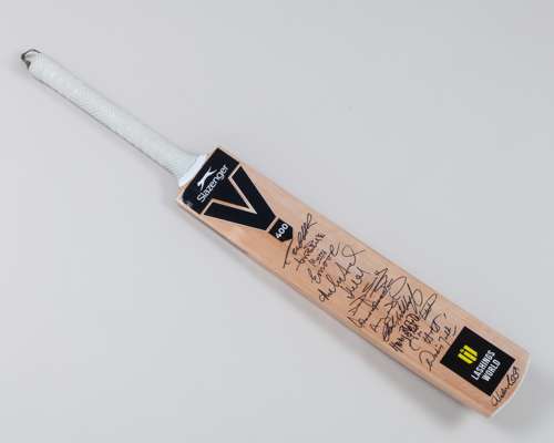 Lashings World Slazenger V400 autographed cricket bat