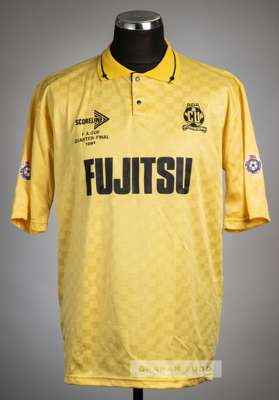 Dion Dublin yellow and black Cambridge United No.9 F.A Cup quarter-final jersey v Arsenal at Highbury, 9th March 1991,
 Scoreline, short-sleeved  with