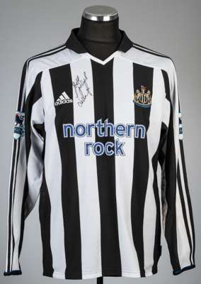 Lee Bowyer signed match-worn black & white striped Newcastle United no.29 home jersey, season 2004-05,
 Adidas, long-sleeved with BARCLAYS PREMIERSHIP