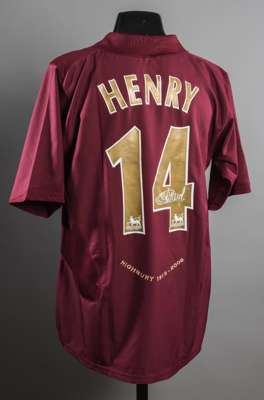 Thierry Henry signed Arsenal replica jersey, a redcurrant final season at Highbury 1913-2006 home jersey, signed to the reverse No.14 in silver marker