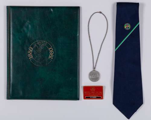 Dickie Bird England v. Australia 1980 centenary Test badge and autographed team photographs