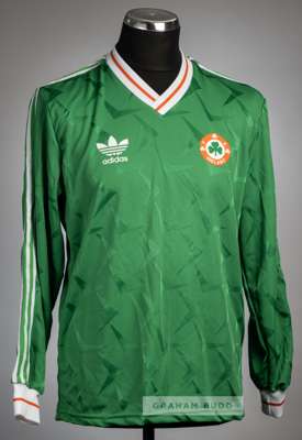 Green Republic of Ireland No.20 jersey circa 1990,
 Adidas, long-sleeved, with FA IRELAND country emblem badge and Adidas logo, reverse numbered 20