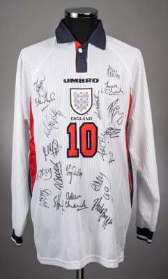 White England U20 long sleeved No.10 Umbro signed home jersey from the Nigeria Youth Cup,
 the jersey is a long sleeved example. The front has the Eng