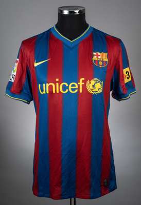 Jonathan Soriano purple and blue Barcelona home jersey from the 2009-10 La Liga campaign.
 Player issued short sleeved NIKE example with the 3 badge o