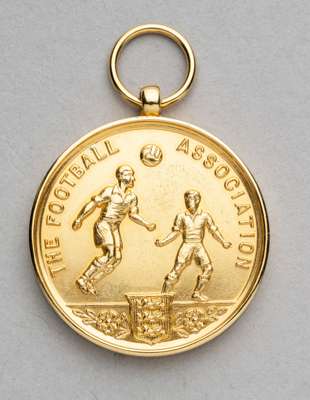1980 F.A. Cup runners-up medal awarded to Arsenal's Alan Sunderland,
 9ct. gold, 23gr., hallmarked Birmingham Assay Office date letter for 1979-80, in