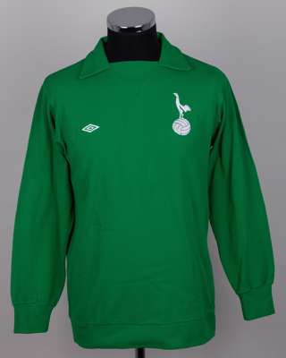 Pat Jennings a green Tottenham Hotspur match worn goalkeepers shirt, 1975-77