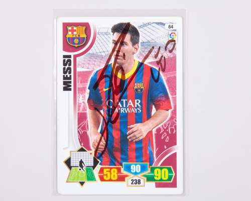 Lionel Messi autographed Barcelona Panini No.64 Adrenalyn XL trading card, 2013-14
