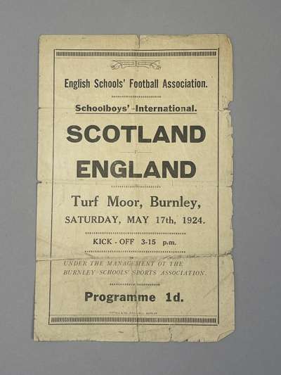 A Scotland v. England, Schoolboys' International single-sheet match programme, 17/4/1924, match played at Turf Moor

 Horizontal and vertical folds, c