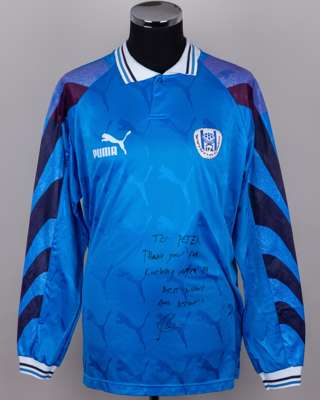 Eyal Berkovic blue and white No.5 Israel autographed long-sleeved shirt, 1998