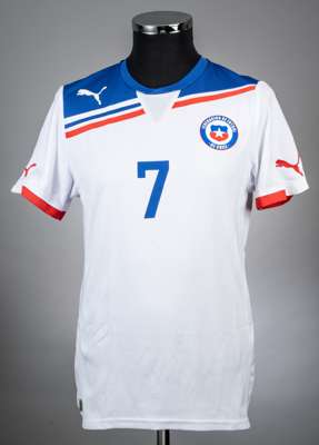 Alexis Sanchez white No.7 Chile v Portugal short-sleeved match worn jersey, 2010-11, 
 Puma, M, with crew-neck collar and badge inscribed FEDERACION D