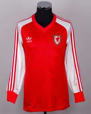 Red and white No.3 Wales long-sleeved shirt, Adidas