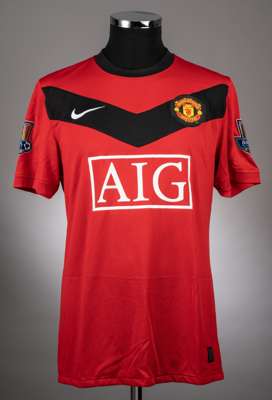 Danny Welbeck red Manchester United no.19 home jersey from the 2009-10 season League Cup game v Tottenham Hotspur  at Old Trafford 1/12/09,
 Player is