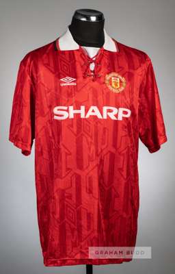 Manchester United red No.6 home jersey season 1993-94,
 Umbro, short-sleeved, club crest, lace-up collar, reverse numbered 6

 This jersey has no Prem