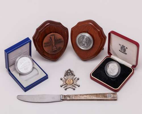 A Leeds United v. Barcelona Fair Cup commemorative medallion