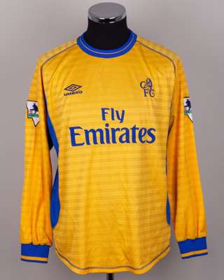 Gianfranco Zola yellow and blue No.25 Chelsea autographed long-sleeved shirt, 2000-02