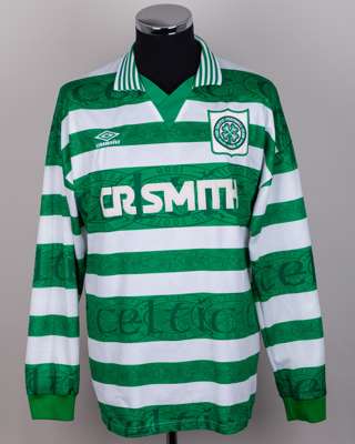 Simon Donnelly green and white No.12 Celtic v. Paris St Germain long-sleeved shirt, 1995