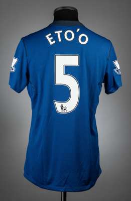 Samuel Eto'o blue Everton no.5 poppy jersey v Sunderland, played at Stadium of Light, 9th November 2014,
 match-issue, Umbro, short-sleeved with BARCL
