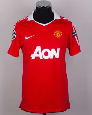 Nani red No.17 Manchester United v. Valencia short-sleeved shirt, 2010