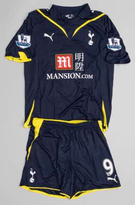 Roman Pavlyuchenko navy and yellow Tottenham Hotspur no.9 away jersey and shorts, season 2009-10,
 Puma, short-sleeved with BARCLAYS PREMIER LEAGUE sl