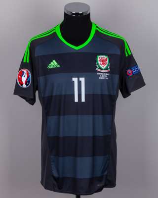 Gareth Bale grey No.11 Wales v. Portugal short-sleeved shirt, 2016