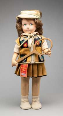 A vintage felt doll of a girl tennis player by Lenci of Italy, circa 70s/80s, 
 unused, with original box and certificate of origin, slight creasing t