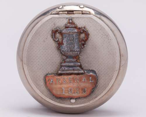 An Arsenal circular snuff box, the lid decorated with F.A.Cup