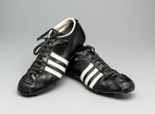 ADIDAS 'SANTIAGO' vintage football boots 1960s,
 these boots are worn but with no major faults, the three white stripes are in nice clean condition on