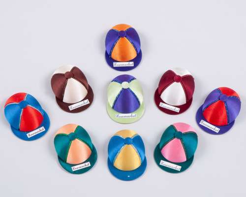 Group of 16 souvenir jockey caps,