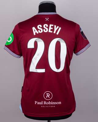 Match prepared Viviane Asseyi West Ham United F.C Women's 2025-26 shirt, Signed