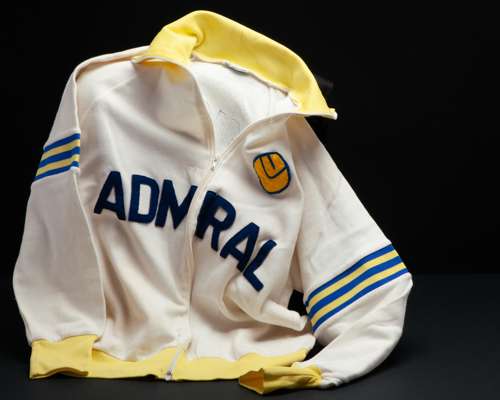 Mick Jones white and yellow Leeds United worn track suit top, 1973-74