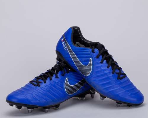 Clement Lenglet blue and black Nike Tiempo football boots, 2018-19