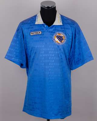 Blue and white No.20 Bosnia Hercegovina short-sleeved shirt, 1997