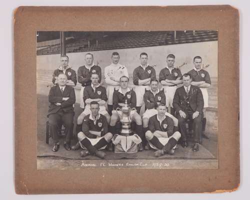 Bill Seddon a black and white fully autographed 1930 F.A.Cup team line-up