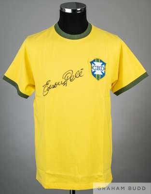 Edson Pele signed yellow and green Brazil 1970 World Cup replica jersey