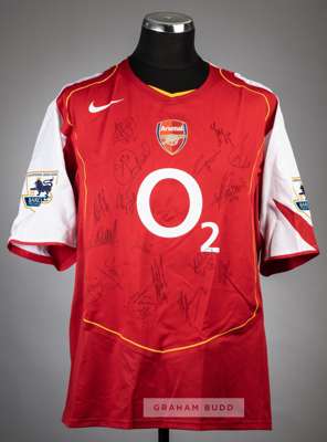 Squad signed Sol Campbell red Arsenal no.23 home jersey, season 2004-05, 
 Nike, short-sleeved with BARCLAYS PREMIERSHIP CHAMPIONS 2003-2004 sleeve ba