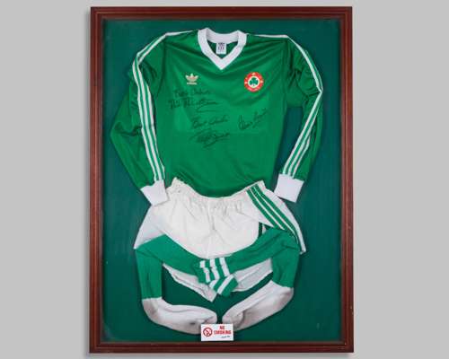 Mick McCarthy green Republic of Ireland long sleeved shirt, 1987