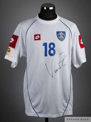 Zvonimir Vukic signed white Serbia and Montenegro No.18 short sleeved shirt, 
 Errea size XK, crew neck with embroidered cloth badge, the right sleeve