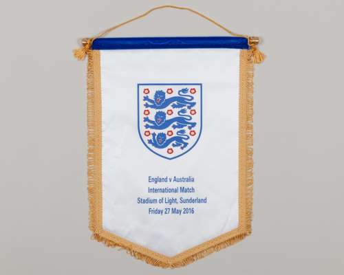 White and blue England v. Australia pennant, 2016