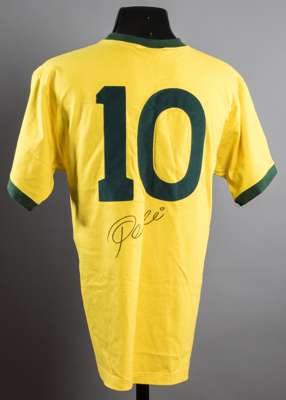 Pele signed Brazil 1970 World Cup retro jersey, signed to the reverse in black marker pen below the No.10