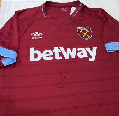 West Ham United's Mark Noble signed replica home jersey 2014-15