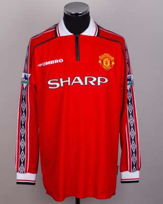 David Beckham red No.7 Manchester United long-sleeved shirt, 1998-99